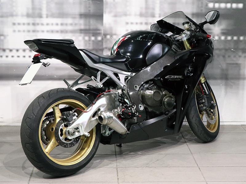 Honda CBR 1000 RR Colore Nero Usato In Vendita