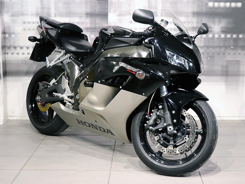 Honda CBR 1000 RR Colore Nero Usato In Vendita