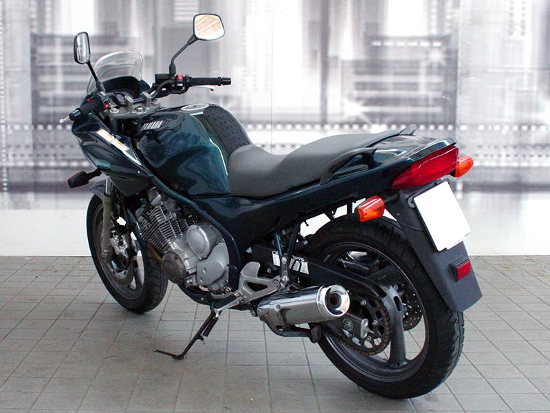 Yamaha XJ Diversion Colore Verde Usato In Vendita