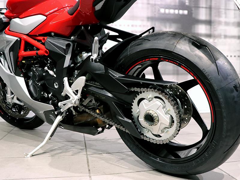 MV Agusta F3 800 EAS ABS colore rosso / argento ago usato ...