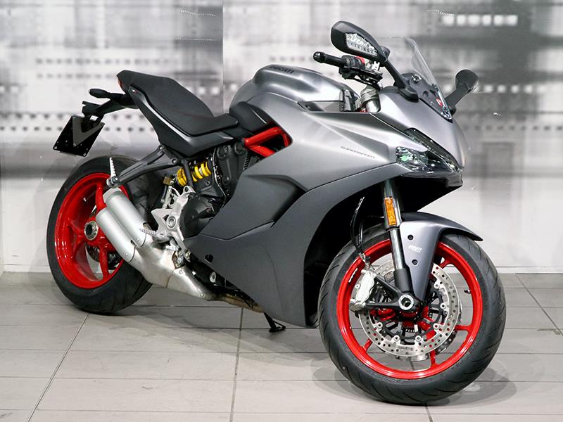 Ducati Supersport Custom 939