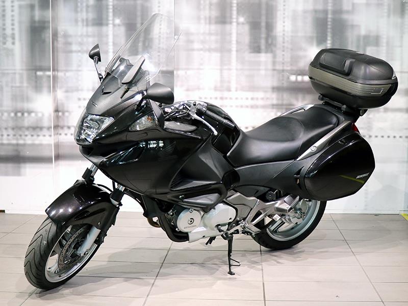 Honda Deauville 700 Colore Nero Usato In Vendita 0689