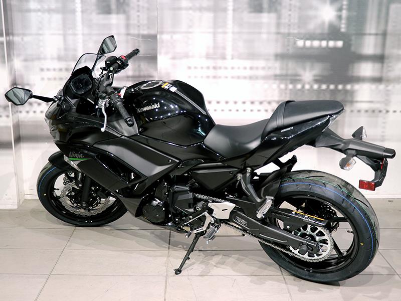 Kawasaki Ninja 650 colore black nuovo in vendita