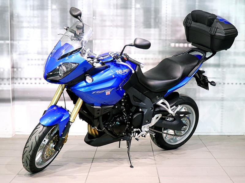 Triumph Tiger 1050 colore blu usato in vendita