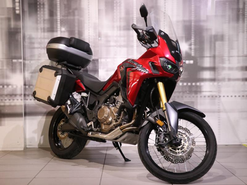 Honda africa twin 1000. Клетка на Хонда Африка Твин 1000.