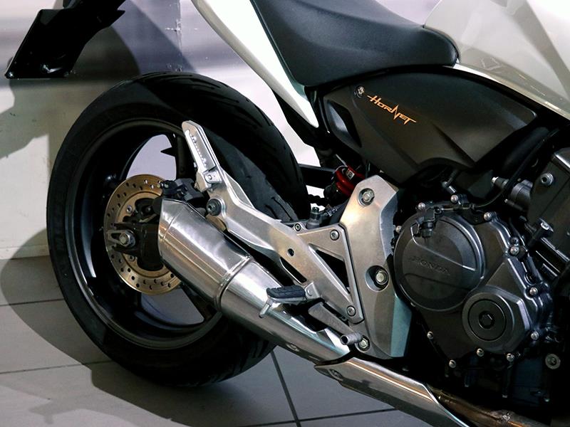 Honda Hornet 600 colore nero usato in vendita